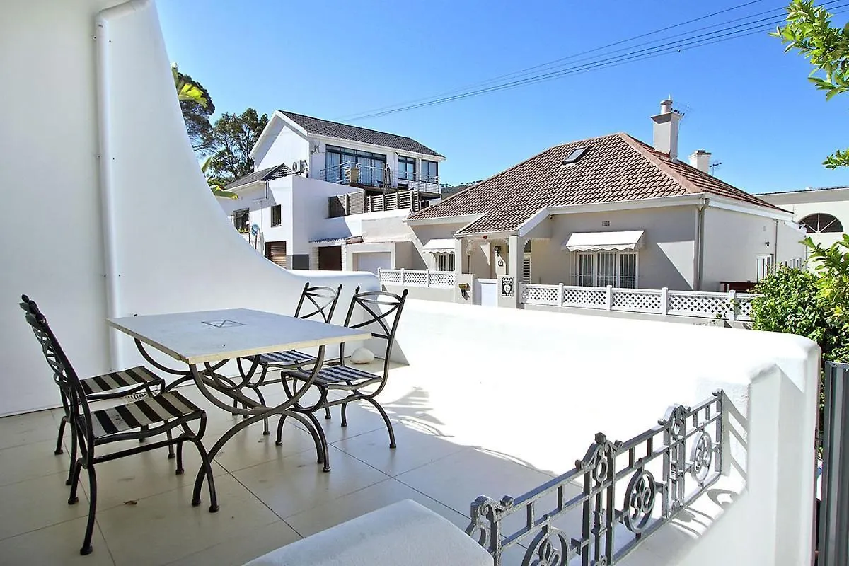 Cottage On Kloof Avenue In Gardens/ Tamboerskloof Le Cap