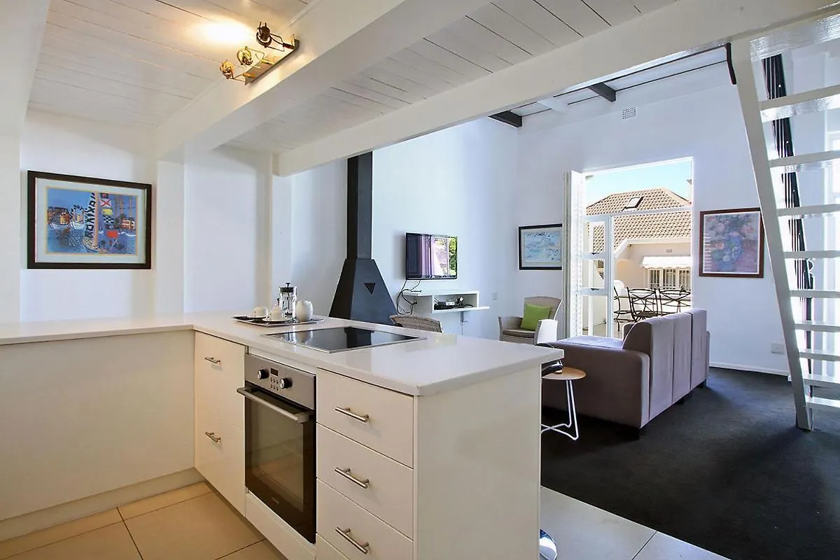 Cottage On Kloof Avenue In Gardens/ Tamboerskloof Le Cap